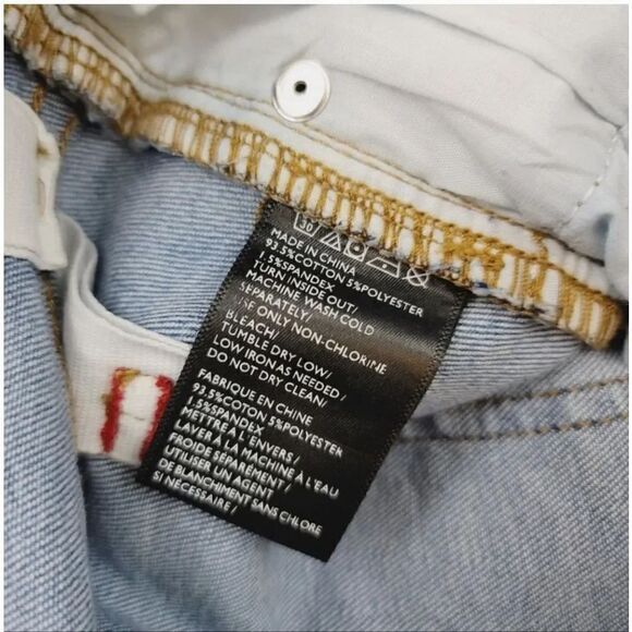 Urban Outfitters BDG High Rise Jean Girlfriend Doodle Denim Light Wash Size 27 - Picture 9 of 12